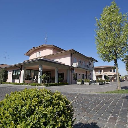 Hotel Ganfo Sirmione Room photo