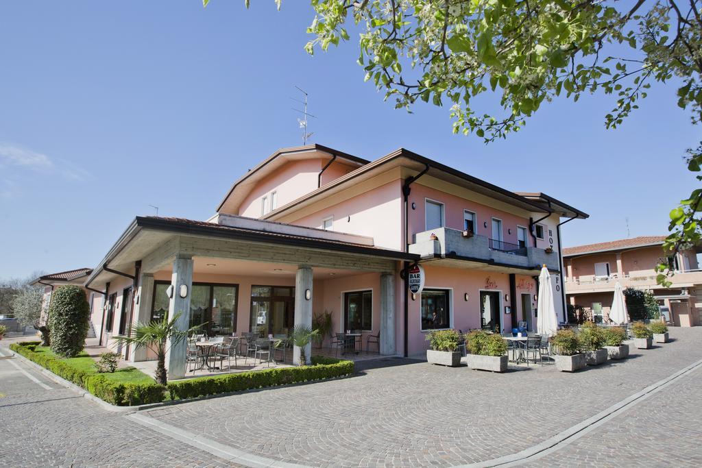 Hotel Ganfo Sirmione Room photo