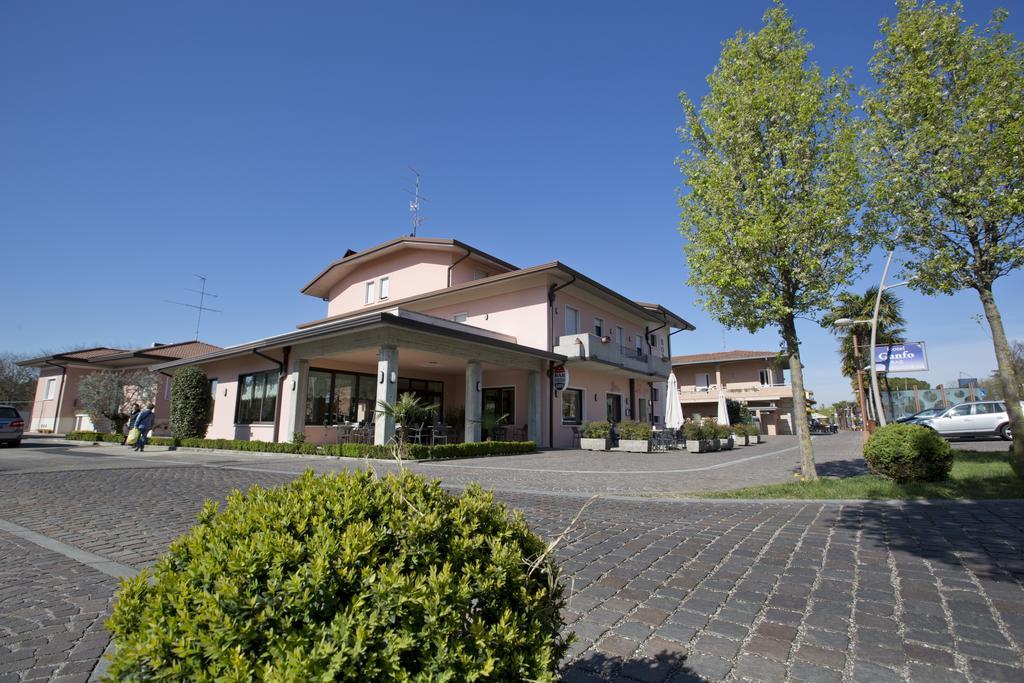 Hotel Ganfo Sirmione Room photo