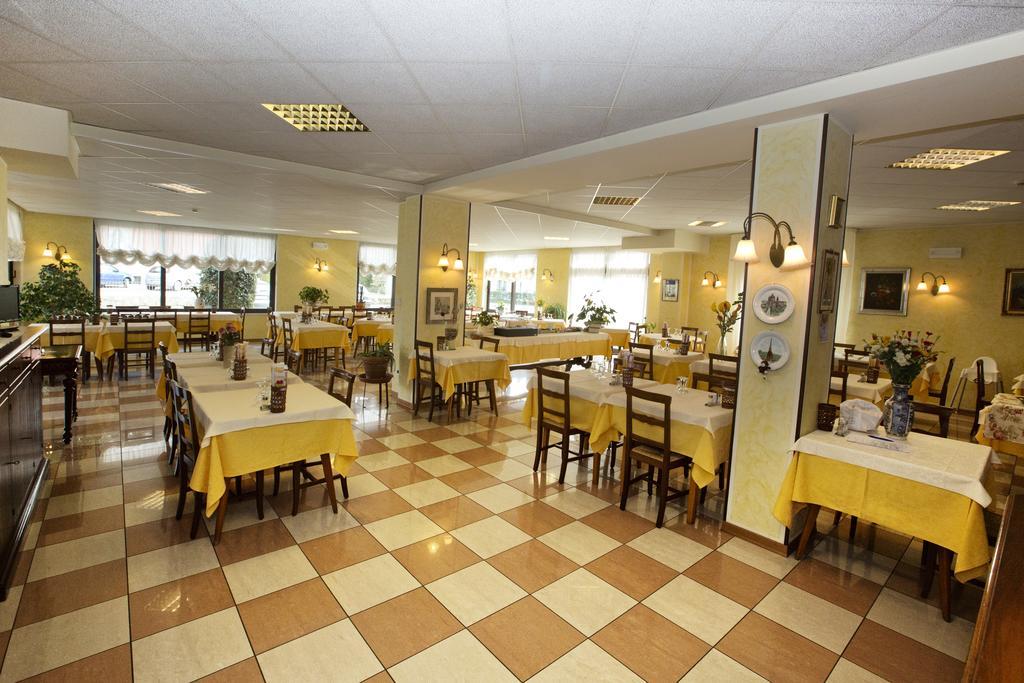 Hotel Ganfo Sirmione Room photo