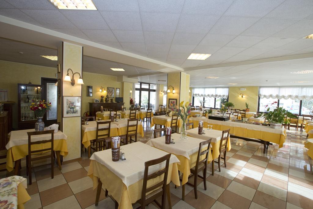 Hotel Ganfo Sirmione Exterior photo
