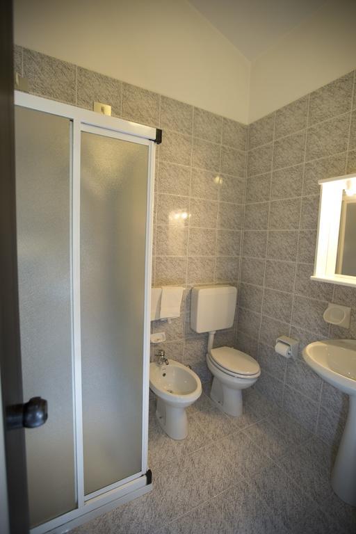 Hotel Ganfo Sirmione Room photo