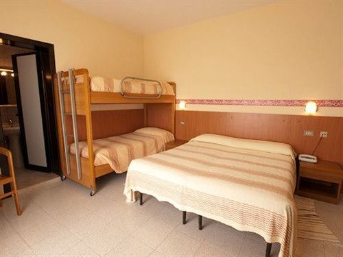 Hotel Ganfo Sirmione Exterior photo